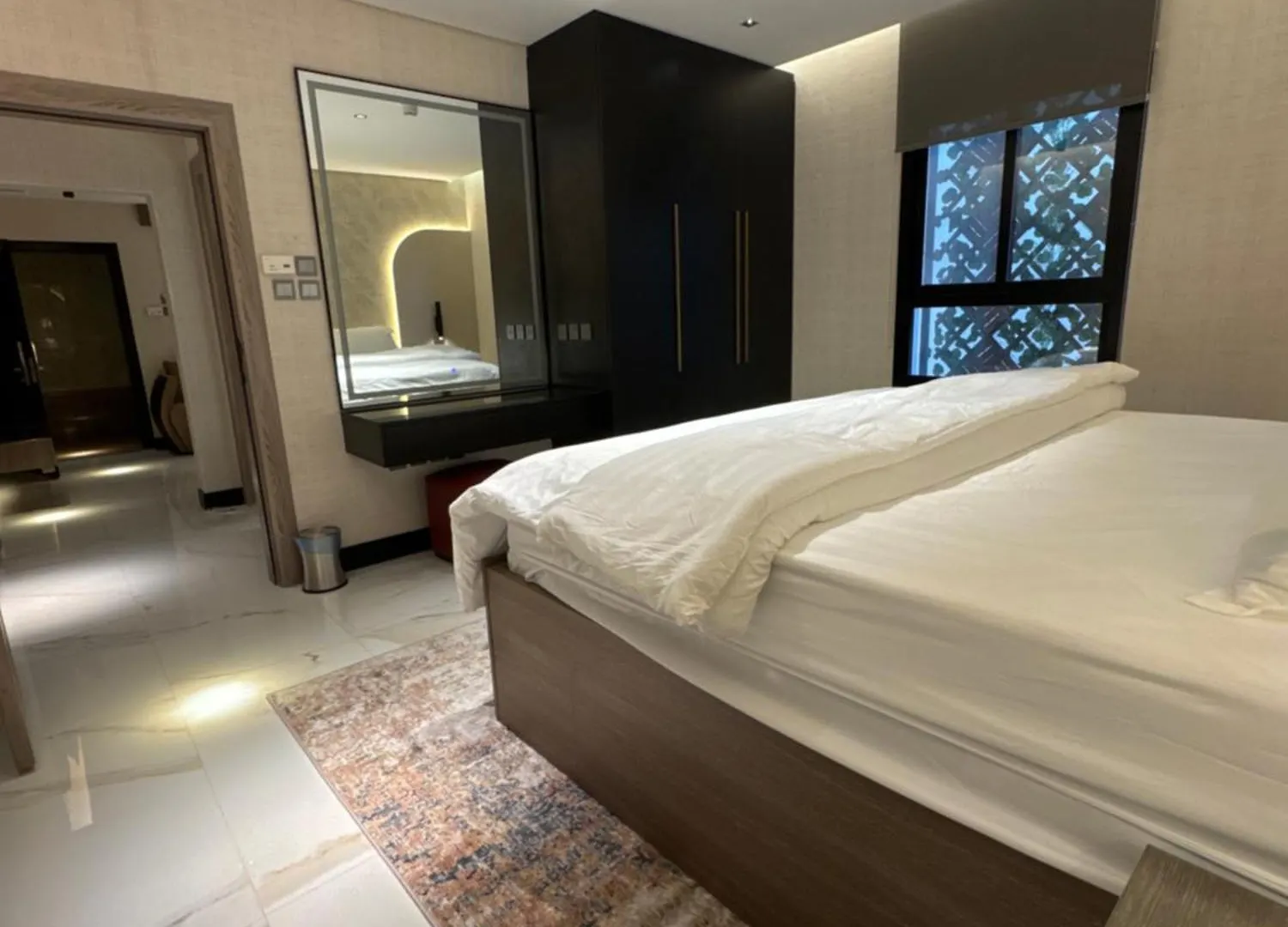 شقة Sixty Three Hotel Suites ثلاثة وستون أجنحة فندقية الرياض