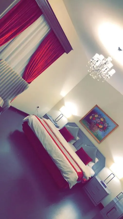 Sixty Three Hotel Suites ثلاثة وستون أجنحة فندقية الرياض شقة