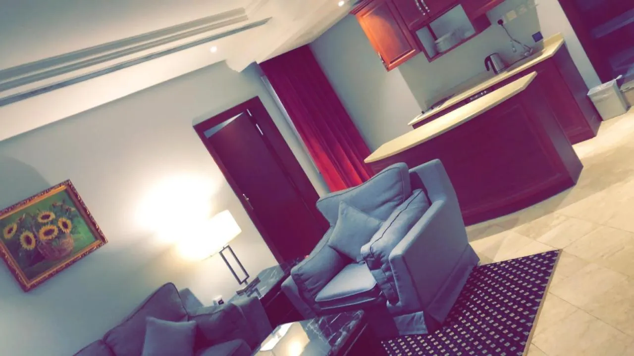 Sixty Three Hotel Suites ثلاثة وستون أجنحة فندقية الرياض
