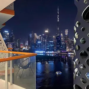 Cobalt With Burj Khalifa View- Suiteable , دبي الإمارات العربية المتحدة